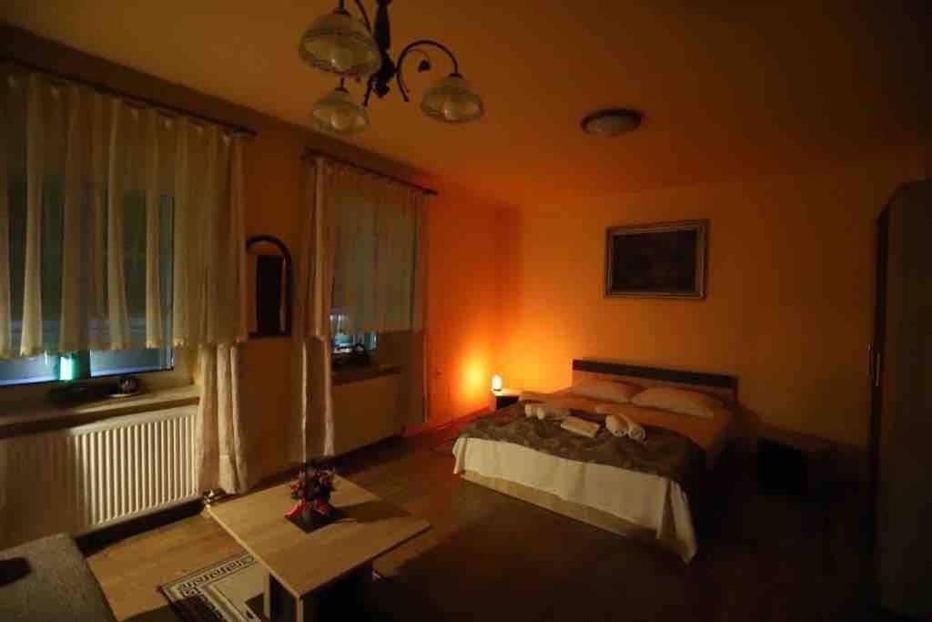 Hbr Friendly Apartment Sighisoara Bagian luar foto